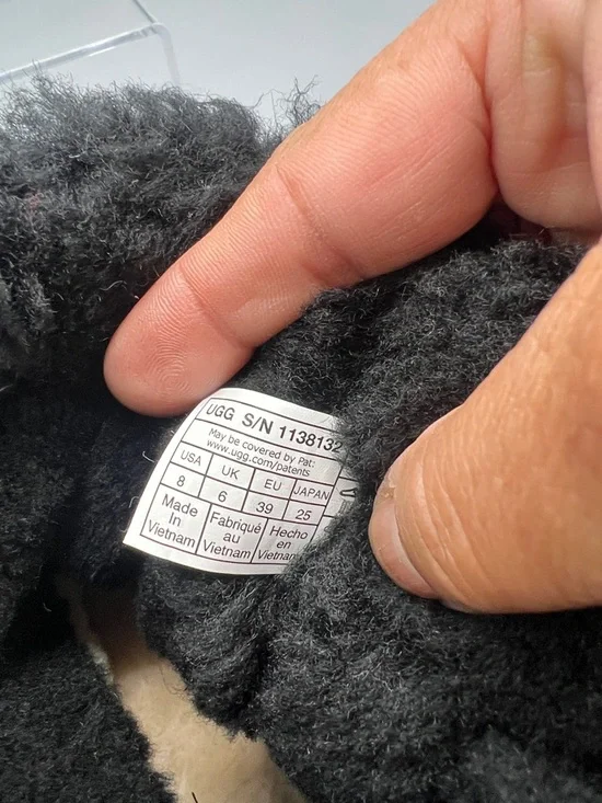 UGG MINI BAILEY BOW  BLACK SUEDE ANKLE WOMEN'S BOOTS SIZE US 8UK 6NEW without bx - Picture 7 of 7